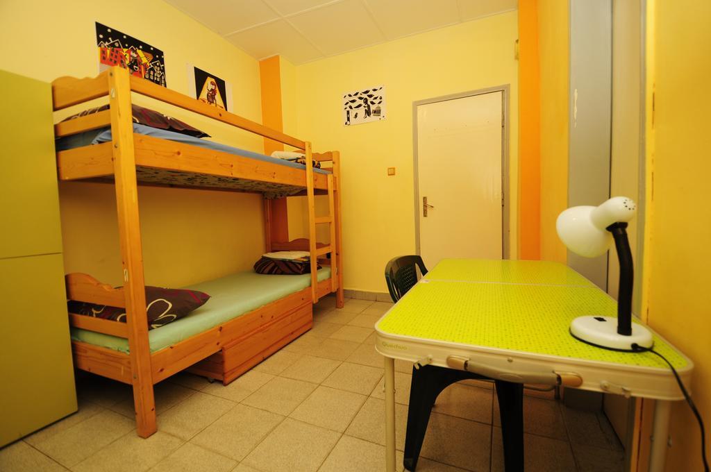 Yo Ho Hostel Varna Extérieur photo