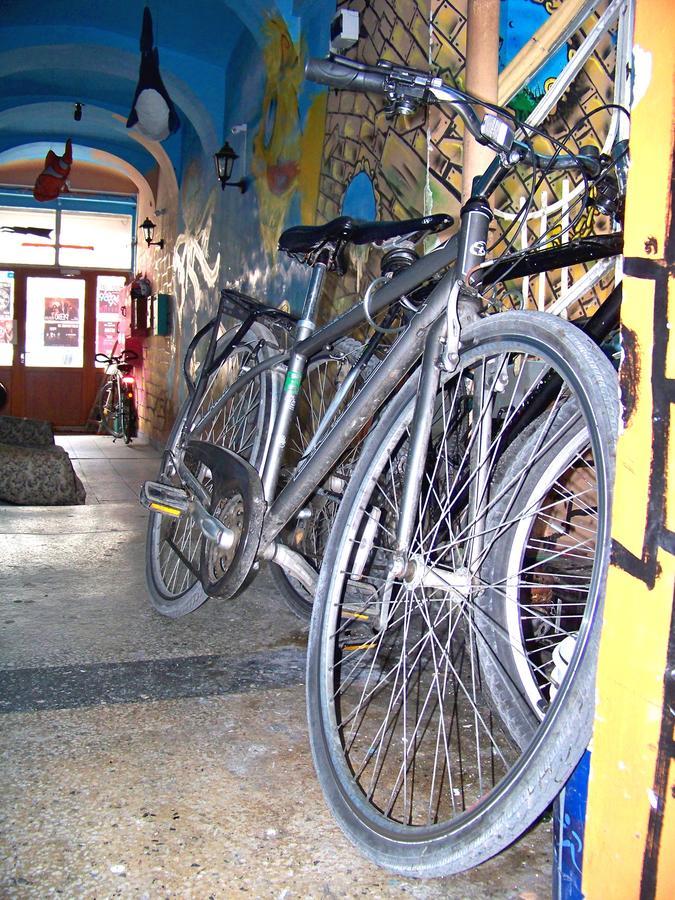 Yo Ho Hostel Varna Extérieur photo